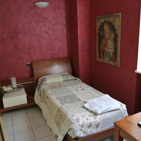 Albergo Giardinetto Scanzorosciate Exteriör bild
